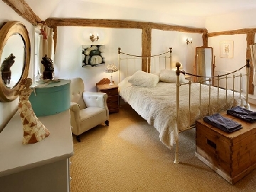 Master bedroom (Farmhouse)